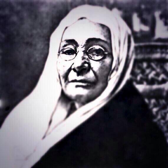 TÜRK MİLLETİNİN ANNESİ...
ANNEMİZ ZÜBEYDE HANIM.
Uçmağa varışının yıldönümünde kutlu tini şad ola...