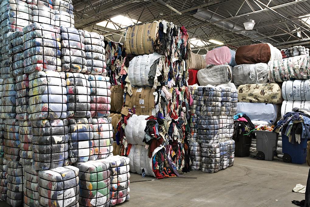 ClosetsToCash's tweet image. Used clothing often gets recycled to make stuffing, wiping cloths, insulation, carpet padding, and much more! Recycle
