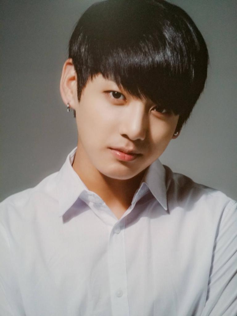 ... solo photoshoot #방탄소년단 #정국 cr. VKOOKworld http://t.co