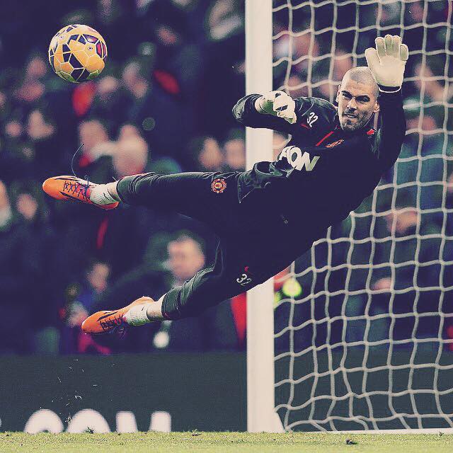 Happy 33rd Birthday to Manchester United\s new goalkeeper, Victor Valdes (  