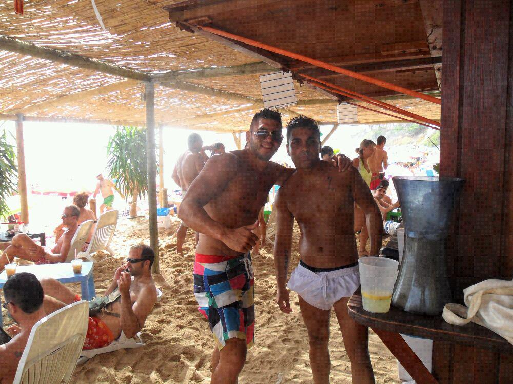 Pastorgitano's tweet photo. @carlosgutierrzz de mi mejor amigoo k tengo la verda nose como esplica lo k a exo pormi  . te camelooo a morii http://t.co/dKKa3OHBMu
