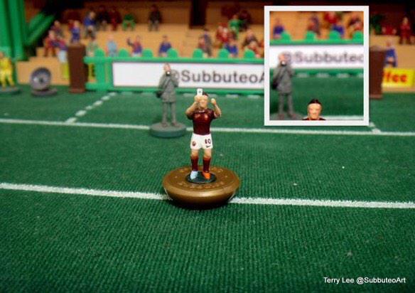 SubbuteoReport's tweet image. il #selfie di #Totti della @OfficialASRoma 

#Subbuteo
#PlaySubbuteo