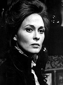 A happy dapper 74th birthday to Faye Dunaway!  