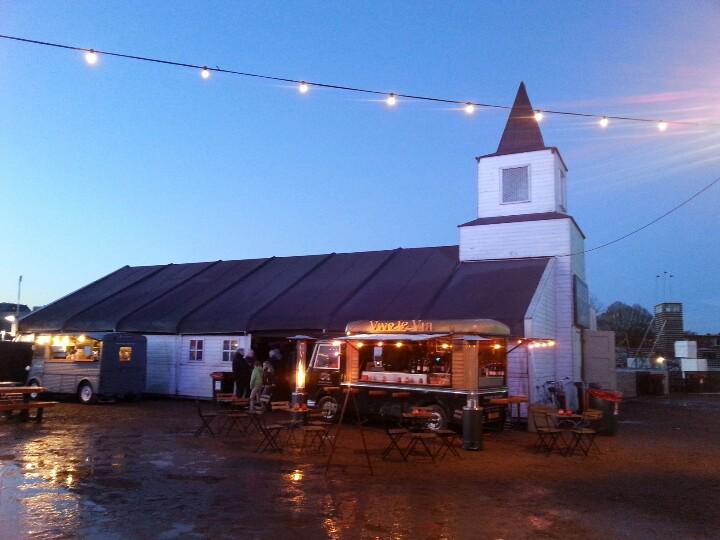 Zometeen op Ebbingekwartier @ESNSnl, om 18u gaan we los. Wees erbij! In deze prachtige kerk! :)