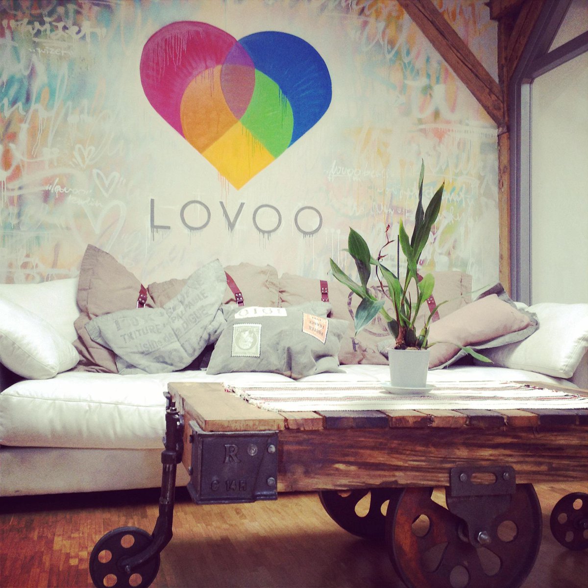 StartupSAFARI_'s tweet image. Visit @lovoo during #SuSBerlin find out how they got to 20m users and what they're up to now!