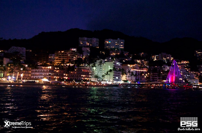 XtremeTrips's tweet photo. Nighttime in Puerto Vallarta is unlike anything you’ll experience here in the US. http://t.co/3UM0M0ydsL