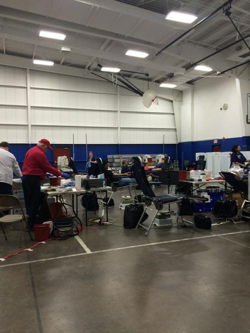 89coachsully's tweet photo. Anna-Jonesboro students donating blood. Save a Life, give blood! http://t.co/o7wpRxoCNC