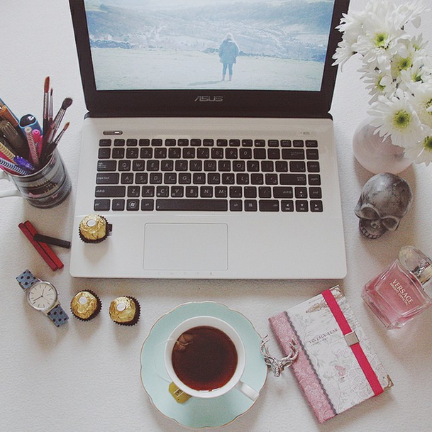 FerreroRocherCA's tweet photo. Planning mode. #FerreroMoment #LookingForward #PhotoOfTheDay http://t.co/d02BhTJjXQ http://t.co/iam3F7TXBl