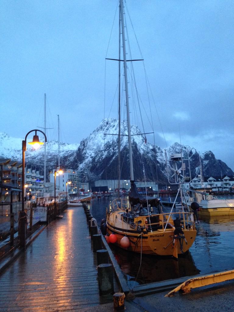 cris_anton94's tweet photo. Recordabdo Lofoten, 2h de 'luz' daban para mucho😊 http://t.co/wvcxJCK3ql