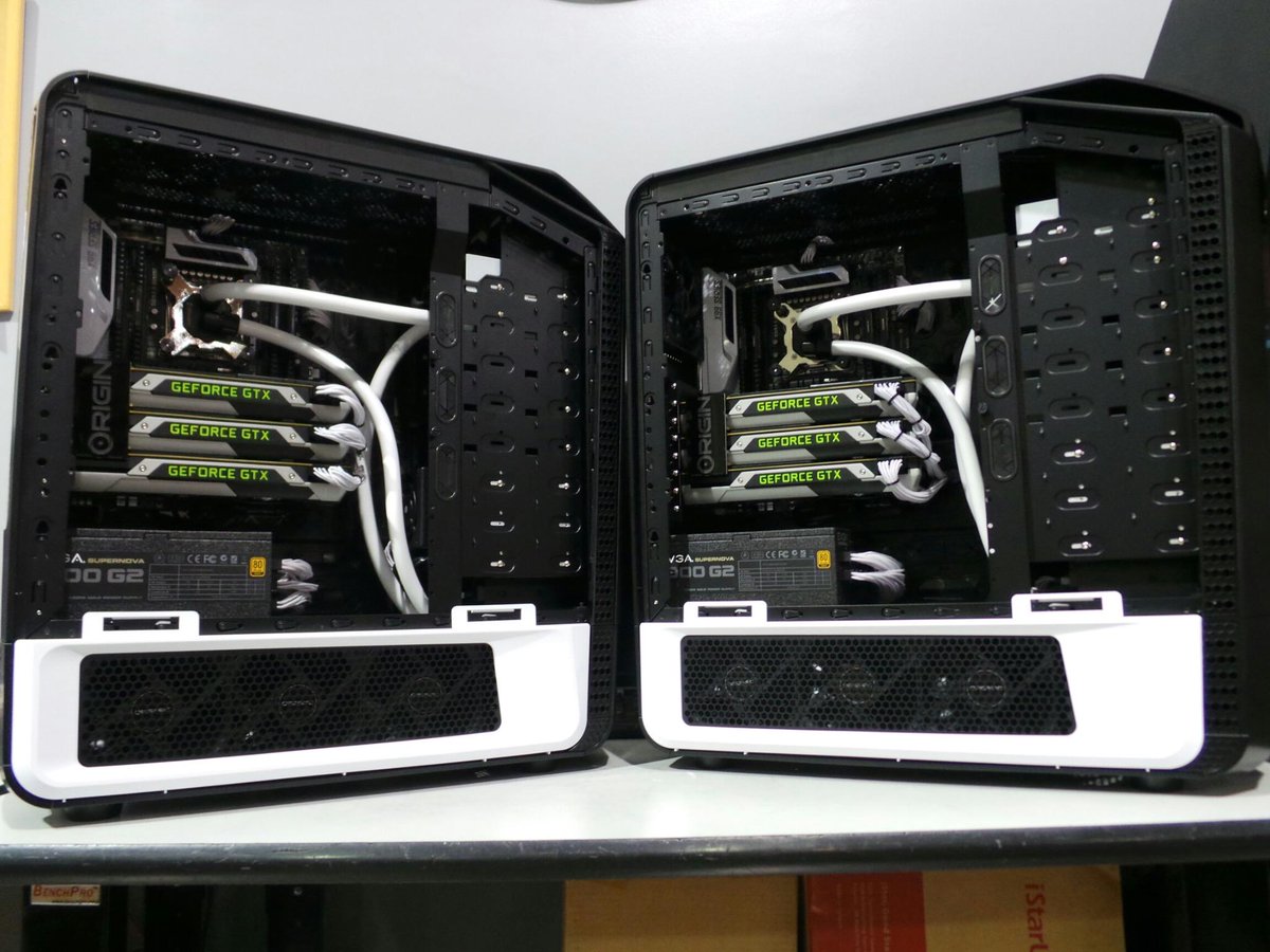 NVIDIAGeForce's tweet image. Are we seeing double? RT @OriginPC: Just epic! @NVIDIAGeForce #ORIGINPC #Custom #GENESIS #Desktop