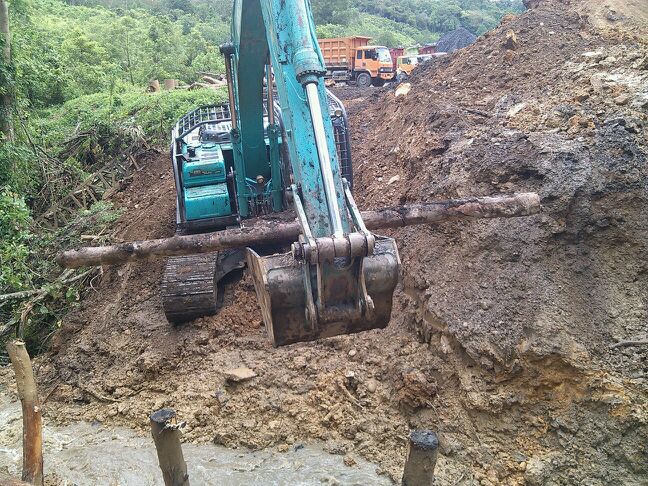 randigo33's tweet photo. Proyek jembatan http://t.co/BUpWsGOXF0