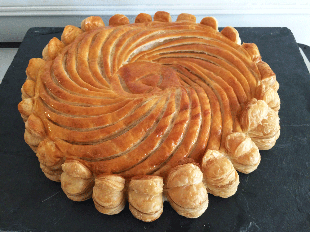 Il est encore temps de déguster la délicieuse galette préparée par notre Chef Pâtissier Kevin! bit.ly/1DG5mFY