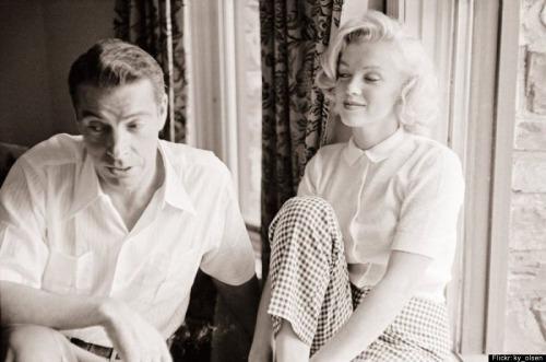 Check Out What Joe DiMaggio and Marilyn Monroe Looked Like  in 1953 