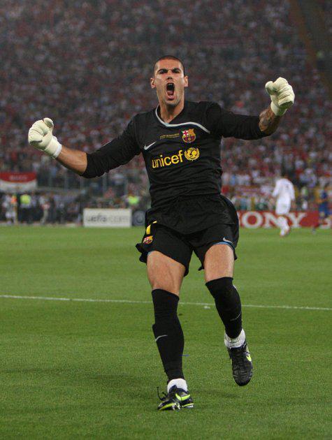   Happy 33rd birthday Victor Valdes! 