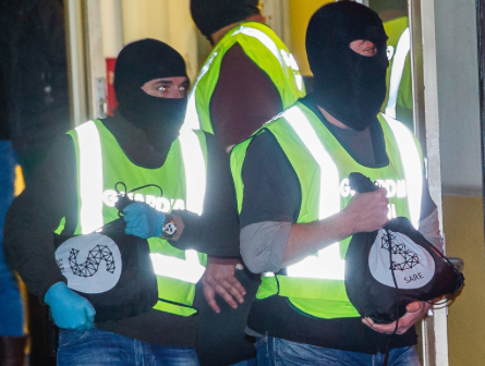 [AHORA EN ABIERTO] ‘El saqueo (sacada de sacas) como metáfora de una operación de tahúres’ naiz.eus/eu/actualidad/…