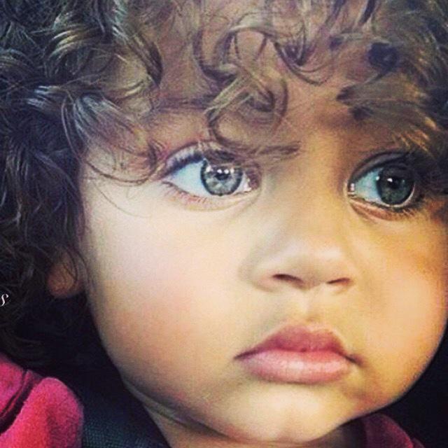 Neshanneshan's tweet photo. Baby loveeeee kalynixta !iyi geceler http://t.co/VCA5Edtbek
