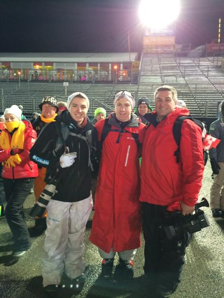 FreestyleSkiMom's tweet photo. Happy guy - watching the rest of qualies with his Dad and bro. @TravisGerrits @TylerGerrits @RJGerrits http://t.co/k9gjNrWHVq