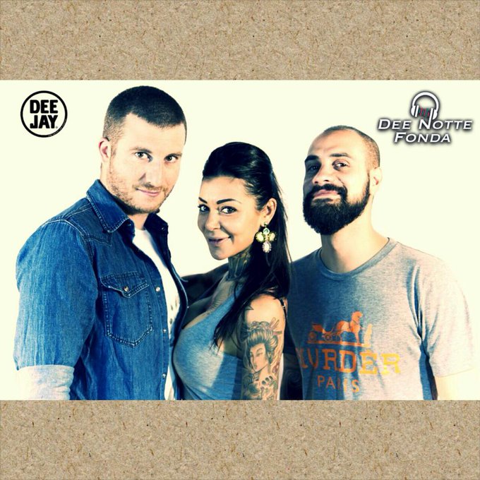 Siii! #operazionegrimaldi #deenottefonda #radiodeejay #siamounasquadrafortissima @mauroeandrea @radiodeejay<a href="/tag/operazionegrimaldi"class="tags">#operazionegrimaldi</a><a href="/tag/deenottefonda"class="tags">#deenottefonda</a><a href="/tag/radiodeejay"class="tags">#radiodeejay</a><a href="/tag/siamounasquadrafortissima"class="tags"><span>#siamounasquadrafortissima</span></a>