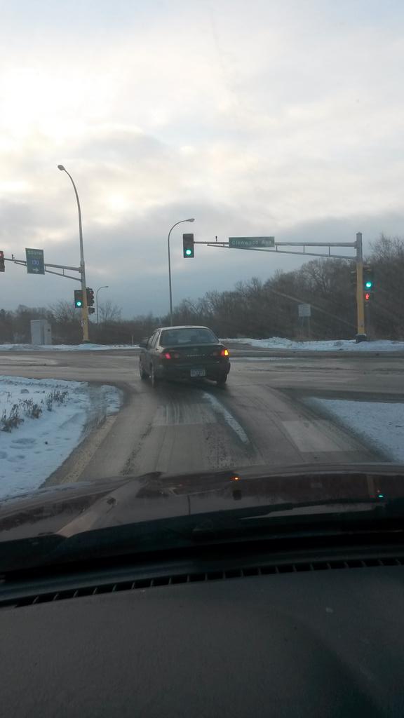 vanclosed's tweet photo. *Sees someone turn right with left blinker on*
*Sees Breck parking pass in the cars window*
#PerpetuallyLearning http://t.co/EWU7NJiwYJ