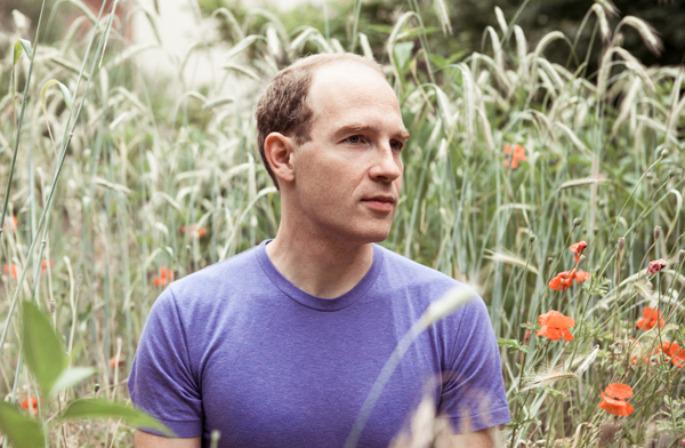 180fact's tweet image. .@caribouband shared a playlist of 1,000 songs he can't do without: factmag.com/2015/01/14/car…