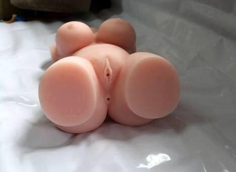 ماعاد به احد جاااد يمدحون الصناااعي 😂😂😂