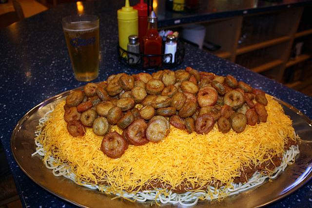 ImpulcityChi's tweet photo. Yes, that's 8 lbs. of #chili.  The Most Insane Food Challenges in the US. | #FoodChallenge http://t.co/cASt5RQGoa http://t.co/JzyoORpvZR