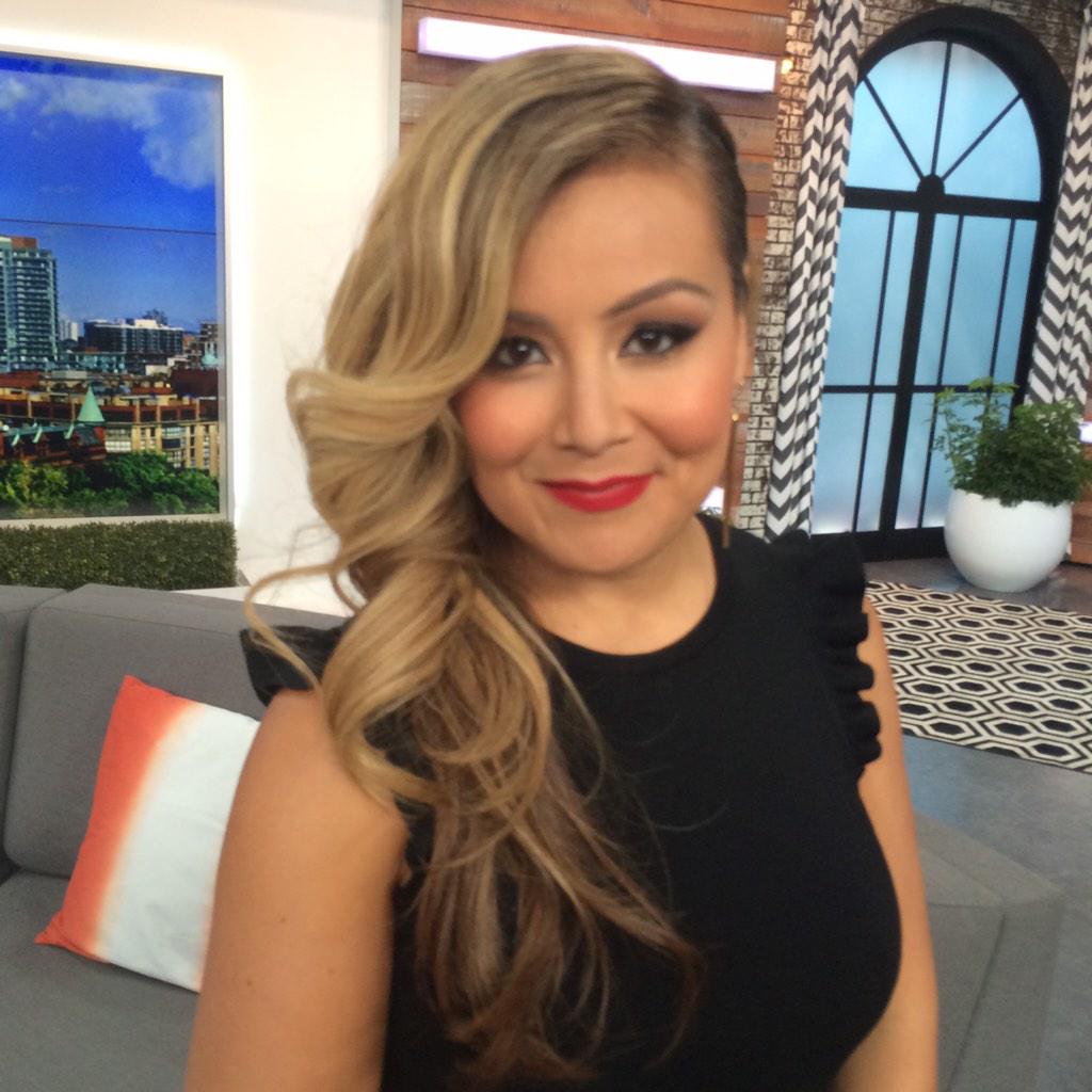 TheSocialCTV's tweet photo. Gorg! RT @NatalieMatias: Glam #Lookdrop of @melissagrelo. Loved recreating this look with @JordyHair #makeup #Hair http://t.co/twZebwzRDS”