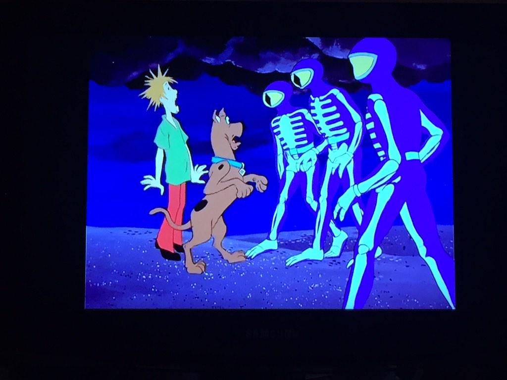 APPLESToNEPiX's tweet photo. #ScoobyCrew ENCOUNTERS
#SkeletonMen
CONX:
#MaterialGhost #DanceSequence
IN #TheRulesOfTheGame
INFLUENCES SEEP DOWN http://t.co/d4xD7uKea7