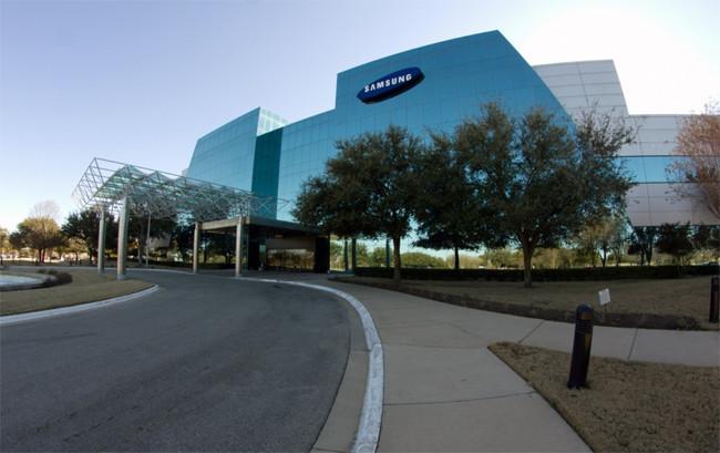 xataka's tweet image. Samsung estaría interesada en adquirir BlackBerry según Reuters  xataka.com/p/151981