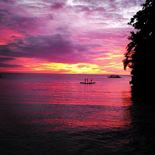 ErhartJ's tweet photo. Need more Boracay @Iliakis1984 http://t.co/9XNK86Wxr1