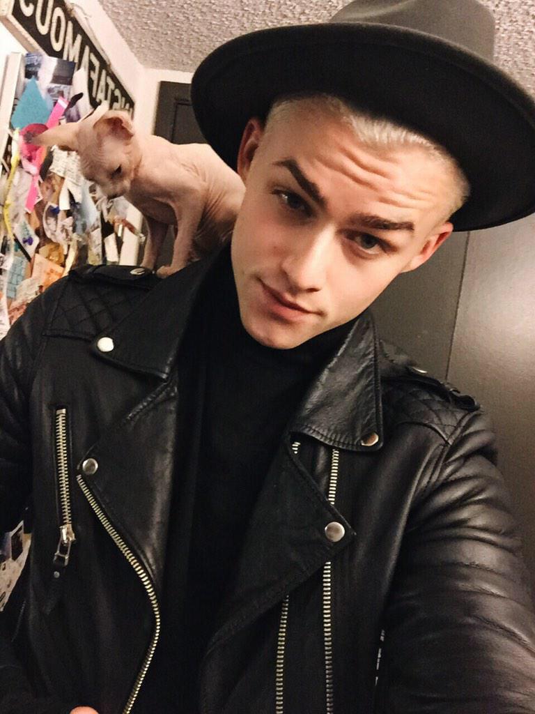 Me and my trusty sidekitten Lil' Sebastian 😎