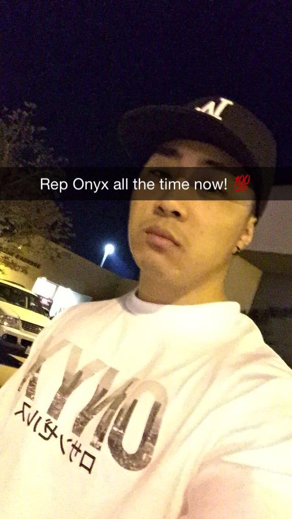 iTAKEaSHEETS's tweet photo. @OnyxMovementLA is all I wear now! You guys should check them out foreal! Thanks for the gear fam! http://t.co/MQmUxd0ltc