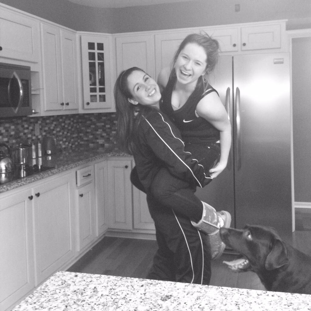 518Page's tweet photo. 2 Best Smiles !! @haaiills http://t.co/F7xIyTE4Mr