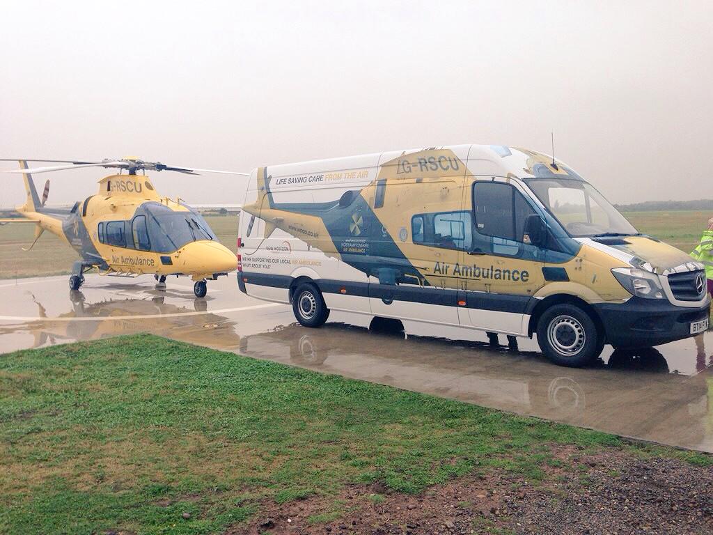 AirAmBird53's tweet photo. Look out in Leamington for @NHLogistics van with the @WNDLRAirAmb heli on. Who'll be first to get a #HeliVan selfie? http://t.co/jonArwlGVb