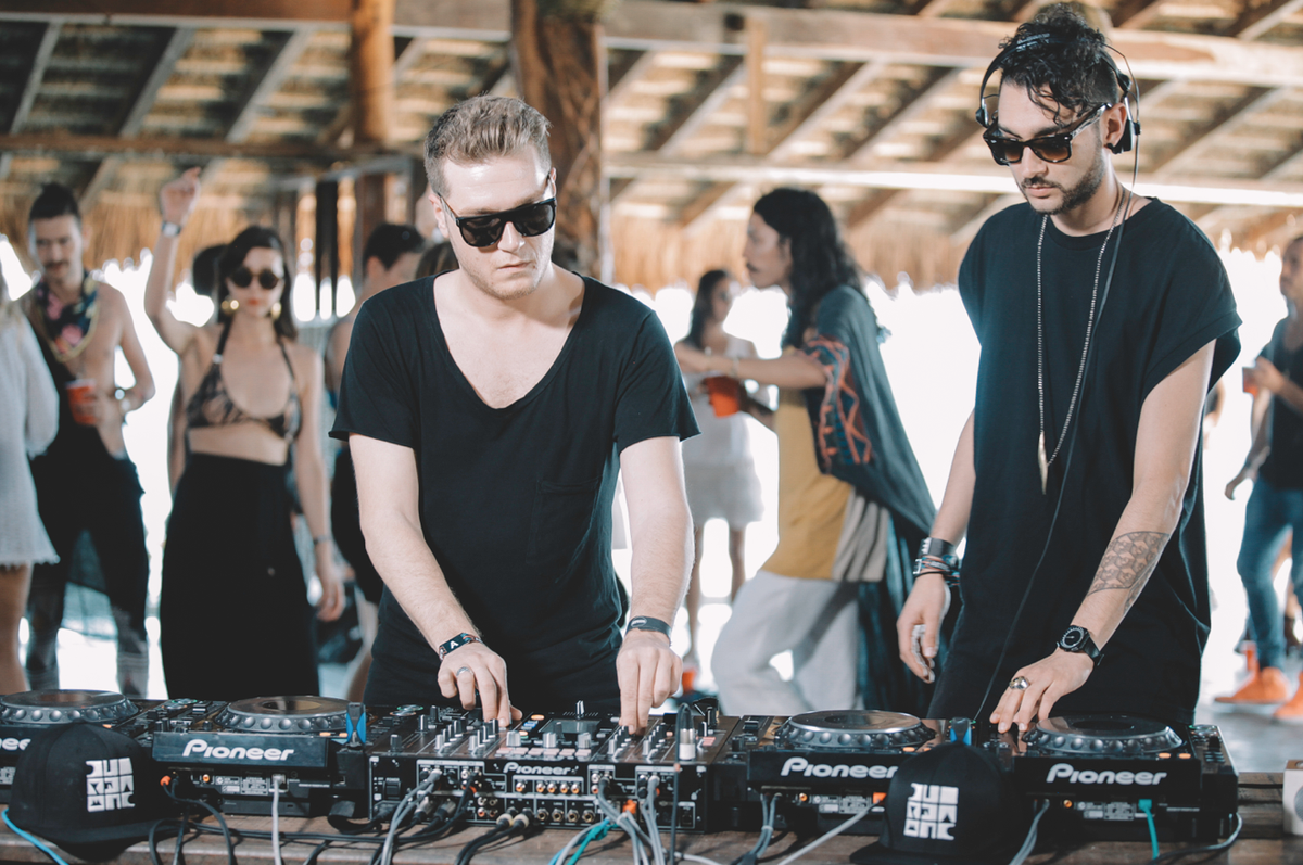 boilerroomtv's tweet photo. It's @adriatiquemusic at the @diynamic_music takeover. Next: @h_o_s_h_ &amp; @solomunmusic. Watch: http://t.co/x2f8Um5G9U http://t.co/NgphII0uwB