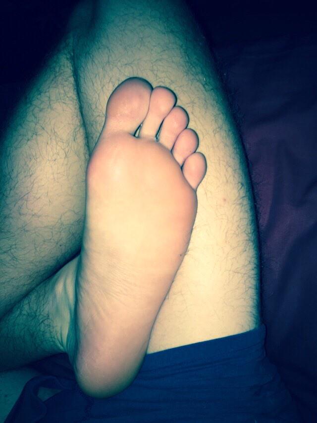 malefeet_fetish's tweet photo. #gayfeet #gayfetish #malefeet #gay http://t.co/91zqZaKcYI