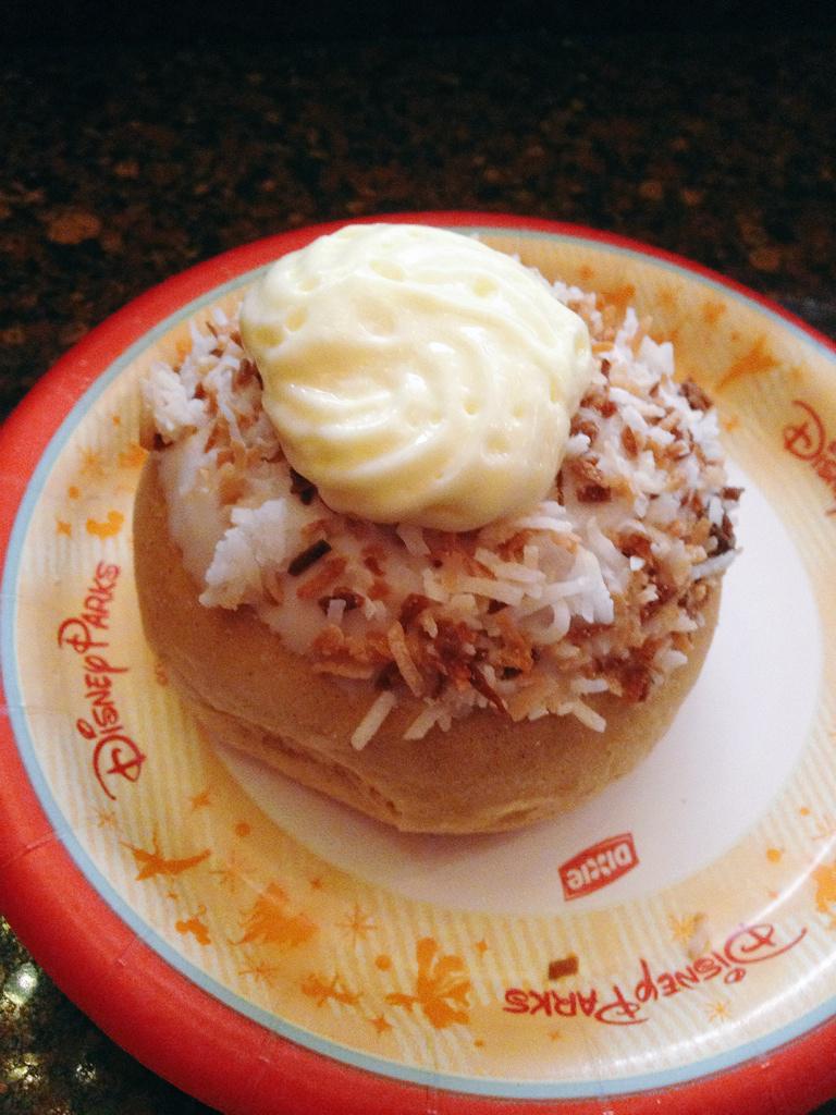 jillianroodbeen's tweet image. I would sell my soul to get some school bread right now