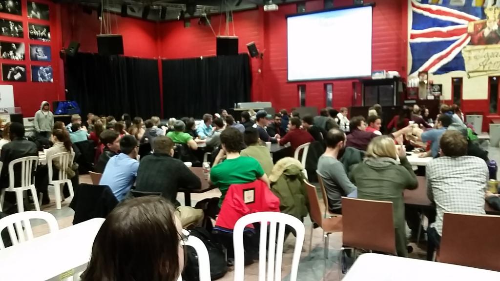 run____EMC's tweet photo. “@BrockBUSU: Great turnout for #FrostWeek2015 Trivia Night @IsaacsBG #BrockU http://t.co/Nyf0B0D96w” omg is that THE @Blakehutchings ?! 😱😍😱