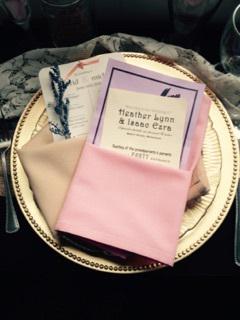 AngelCaterInc's tweet photo. #Simple ways to #dressup your #guest tables! #easyfix #weddings #events http://t.co/u0NEYEubjh