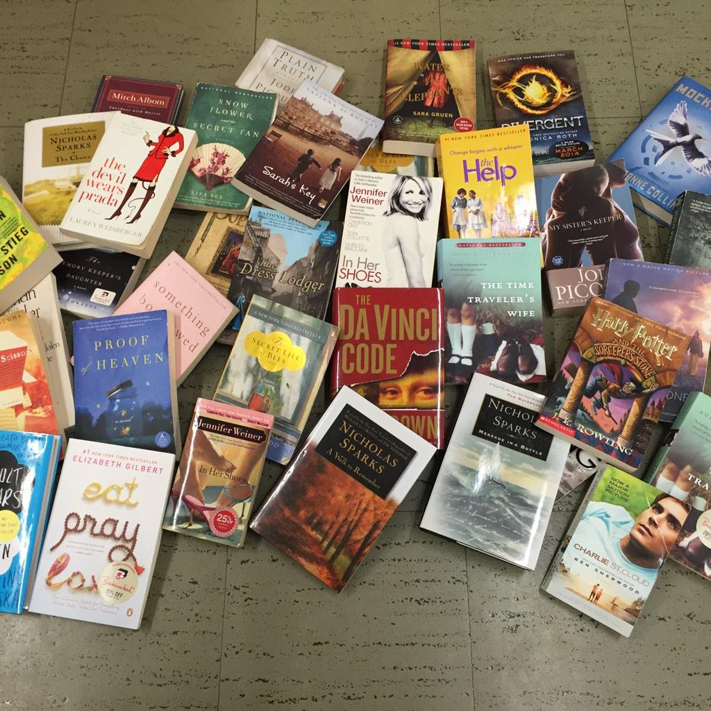 Soperclassroom's tweet photo. Grateful for all the awesome book donations!  #SSR #RAISE #multimedialit http://t.co/orYQNxNWLa