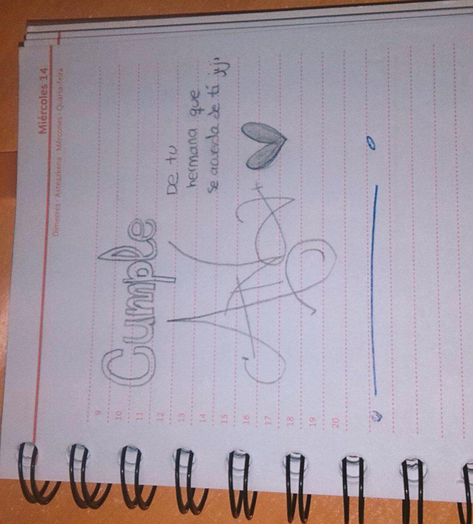 Robles1491's tweet photo. Que colleja es!!! Tee quierooo @Marisol96_ http://t.co/i3PvXJ7MK7