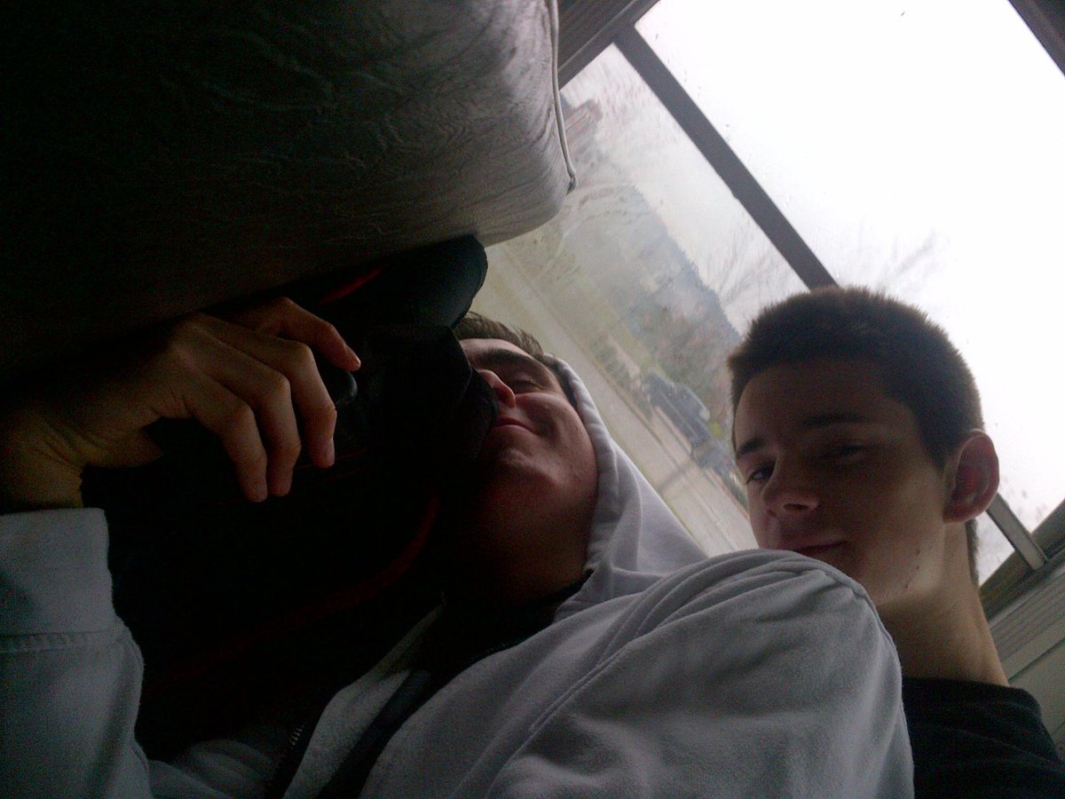 ryu69420's tweet photo. happy 21st my my friend @jwaddz94 !! #throwbackpicz #goodguy #betterass http://t.co/8NDClgzw1J