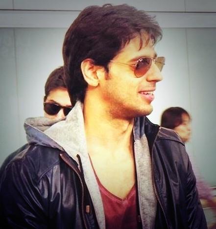  when will be the trend start?
Happy Birthday Sidharth Malhotra 