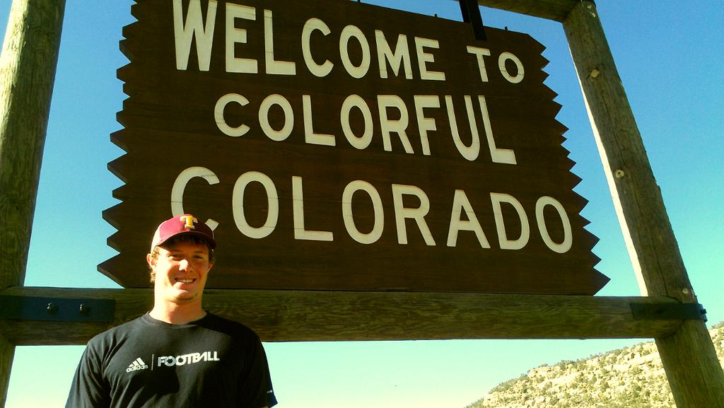 RecruitColton28's tweet photo. T-Minus 1 day🏈✈ #skyhawks #flc #Durango http://t.co/xNnSfopVQN