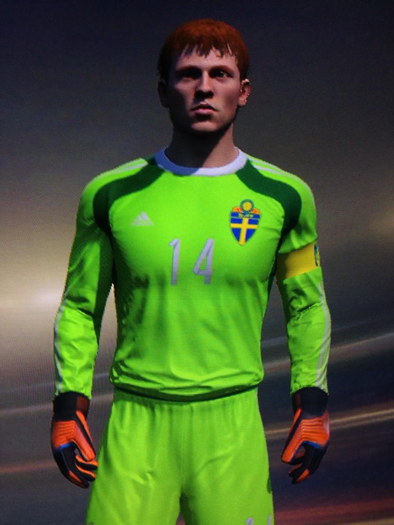 MatiasJonson's tweet photo. Greatest day of my life. Playing for Sweden! http://t.co/jJJmHILPRV