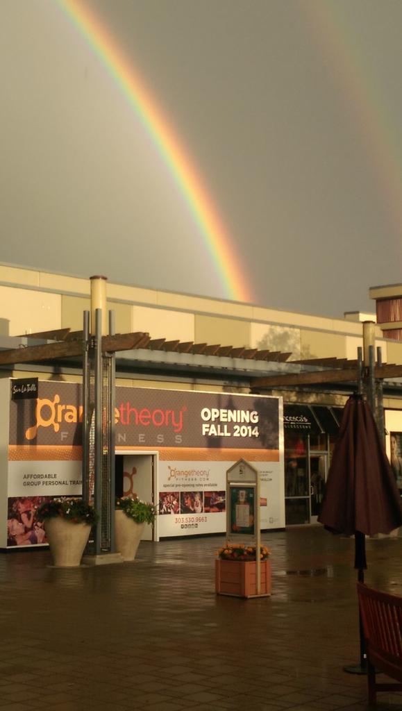 OTFBoulder's tweet photo. Hey #Boulder we are now open at the 29th street mall next to @Starbucks.   Come try a Free introductory class. http://t.co/QTvQJkLBxb