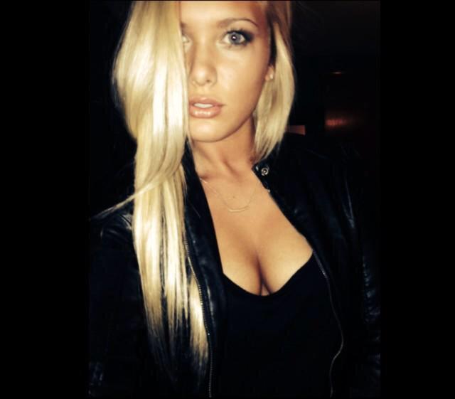 Please help me out 😩😁😍 10,000 RT's