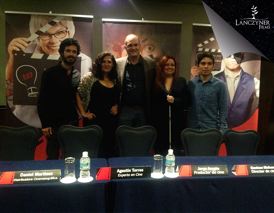 LanczynerFilms's tweet photo. En este momento se está llevando la premiación del concurso "#TuHistoriaEnElCine" de #LanczynerFilms. http://t.co/0vdgLgcTiK
