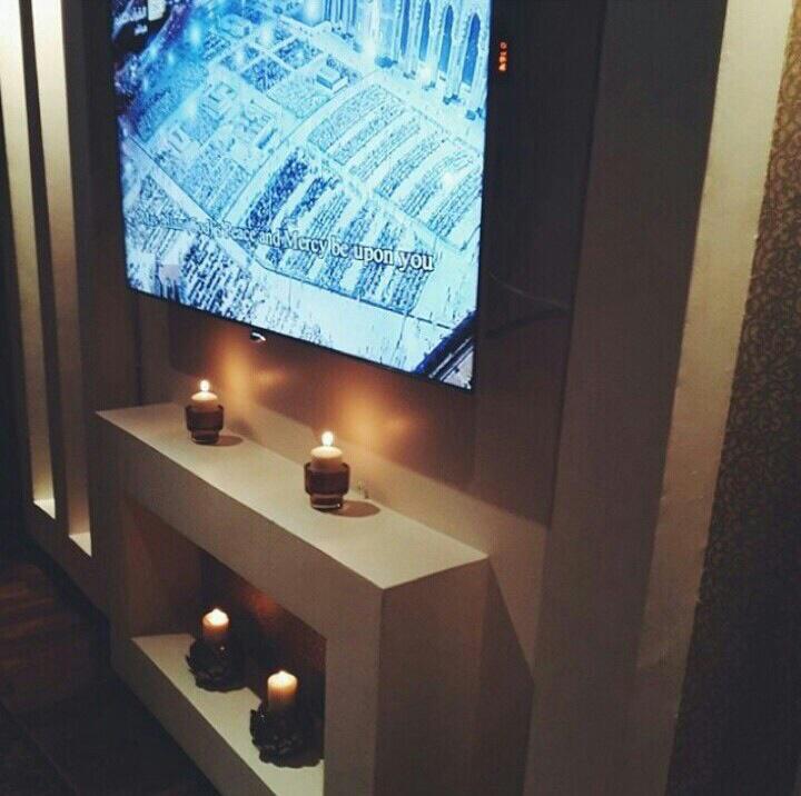 ليه ساكت والحنين يهبّ برده
وأنت صوتك يا سجين البال دافي ❤️

•