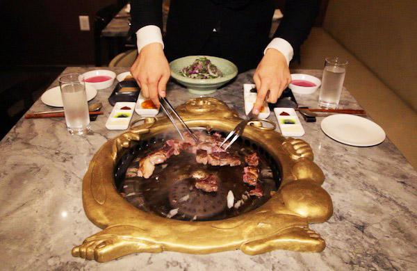 Intro to Korean BBQ: not just a college class we wish we'd taken: gr.pn/1B2zlab via @TheGrouponGuide